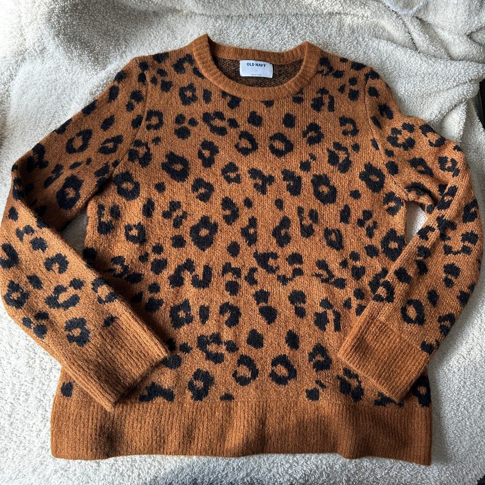 Old Navy Crew Neck Cheetah Sweater